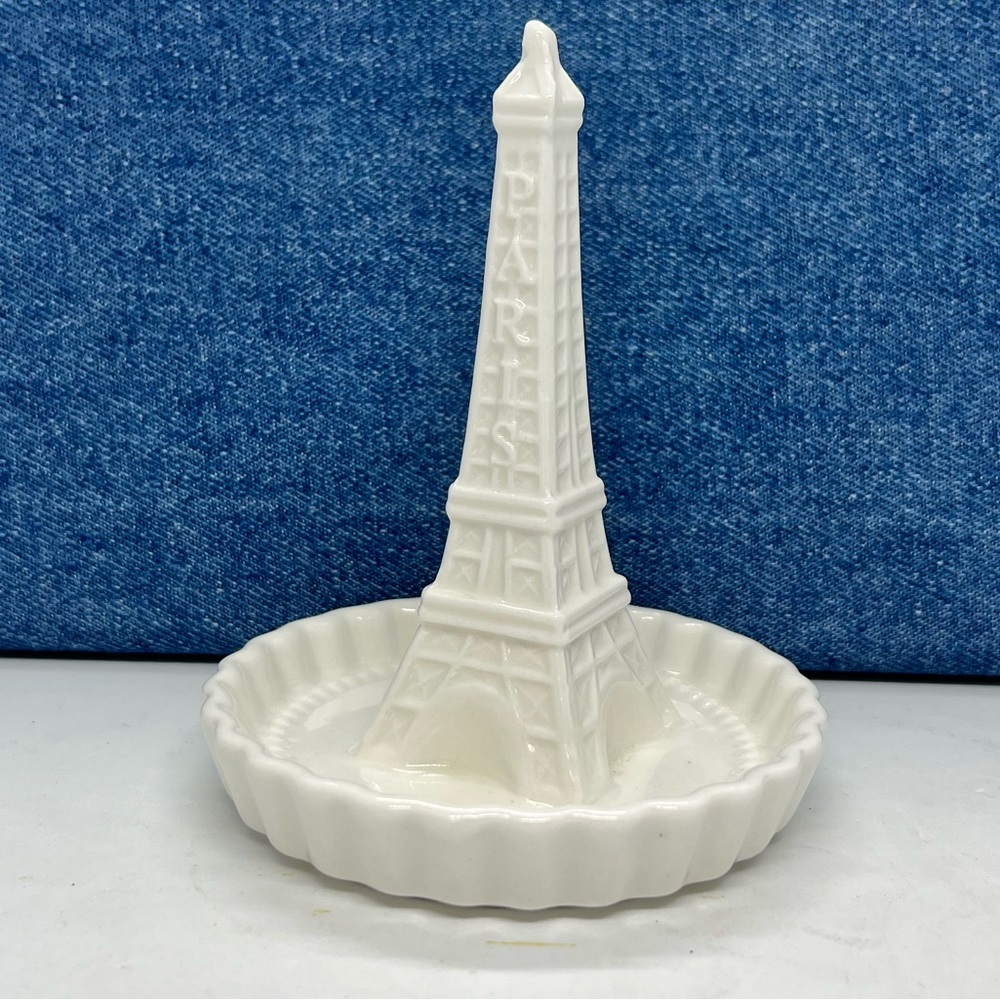 Eiffel Tower Ring Holder Trinket Jewelry Dish I. Godinger & Co.